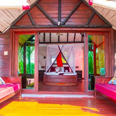 Ampazony Oasis Lodge Mahajanga Dış mekan fotoğraf