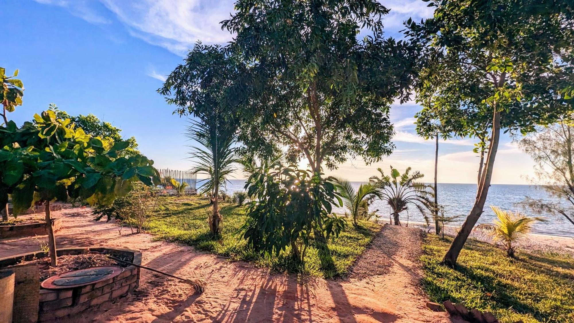 Ampazony Oasis Lodge Mahajanga Dış mekan fotoğraf