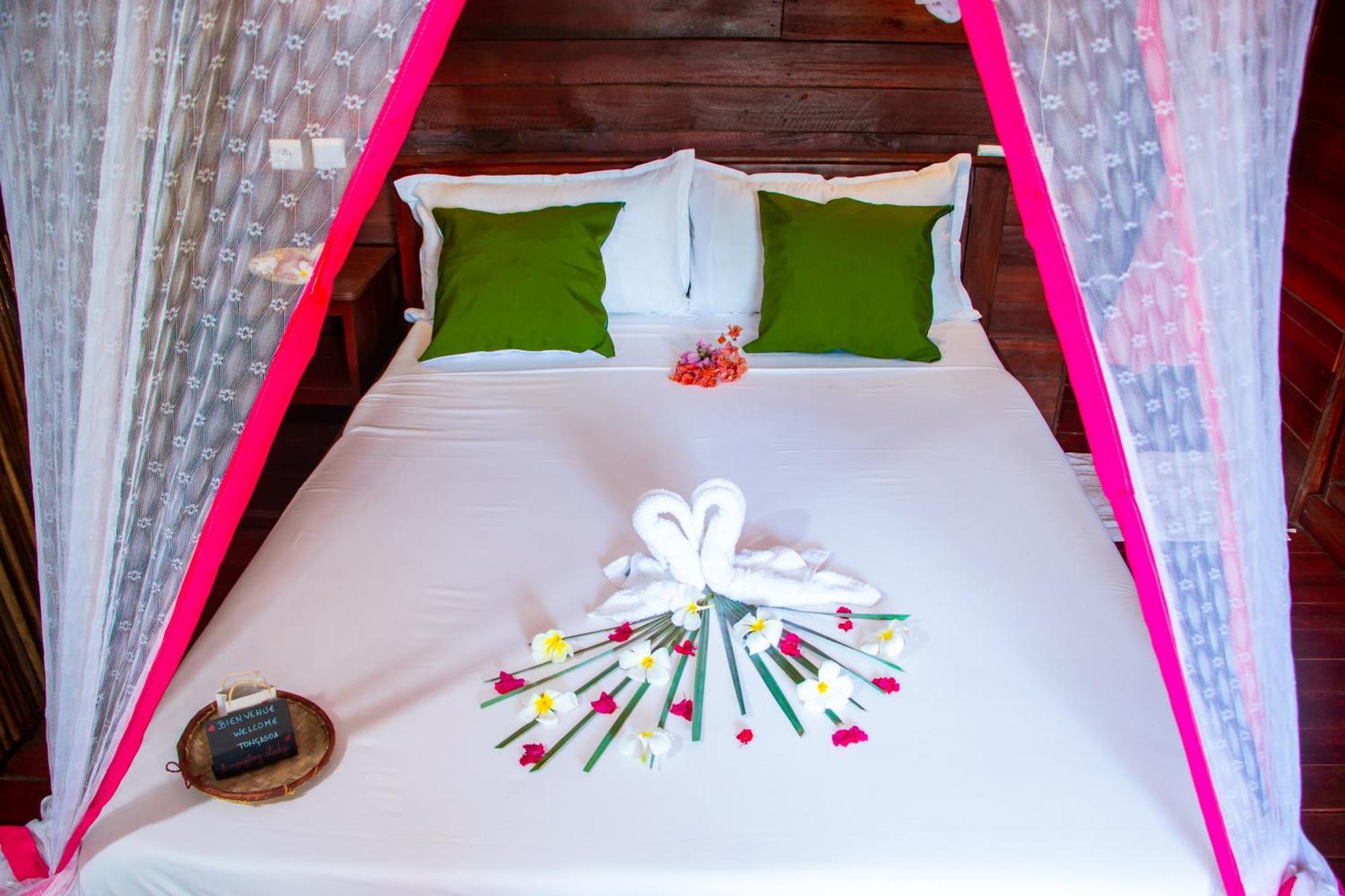 Ampazony Oasis Lodge Mahajanga Dış mekan fotoğraf