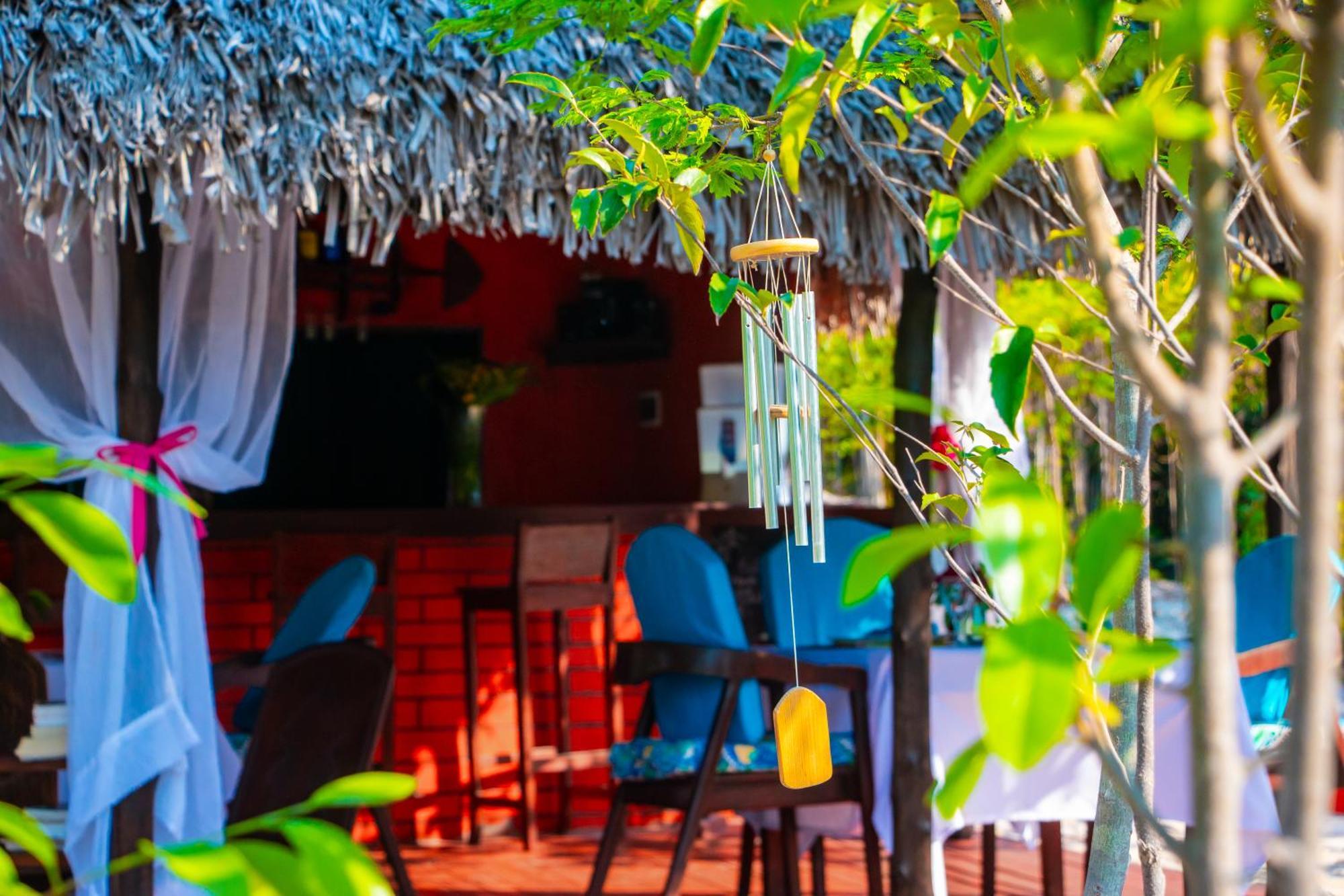 Ampazony Oasis Lodge Mahajanga Dış mekan fotoğraf