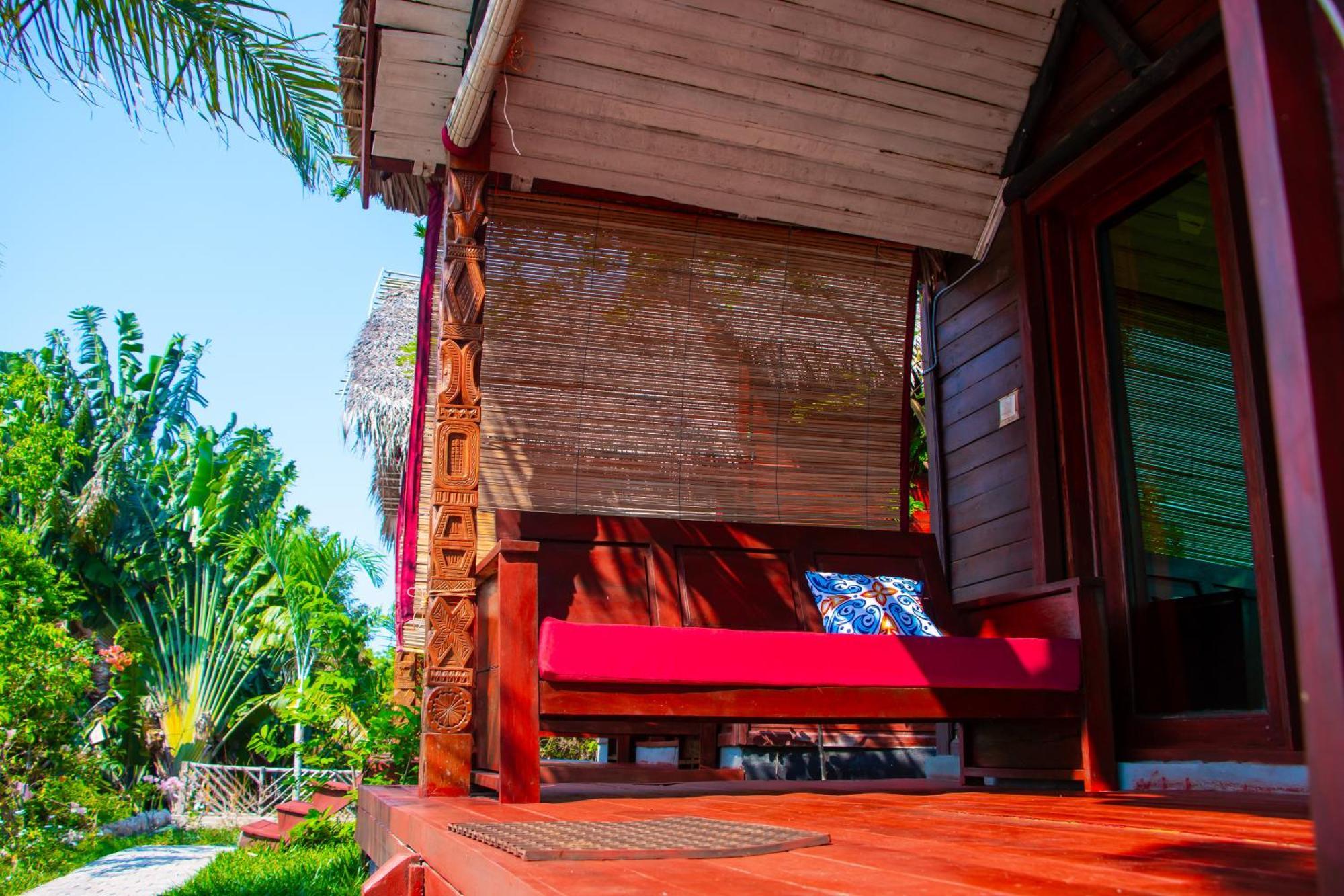 Ampazony Oasis Lodge Mahajanga Dış mekan fotoğraf